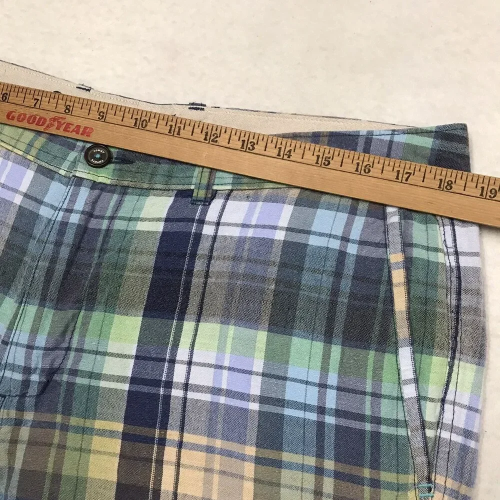 TOMMY BAHAMA Linen Blend Shorts Men 35-36 Turquoise Green Blue Plaid Beach
